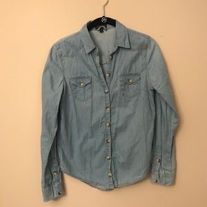 💕3 for $20!💕 Topshop Denim Button Up Shirt